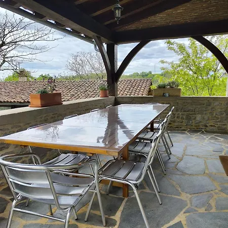 Spacieuse Avec Piscine Privee Lentour